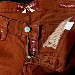 Lucky brand skinny jeans. Size 27